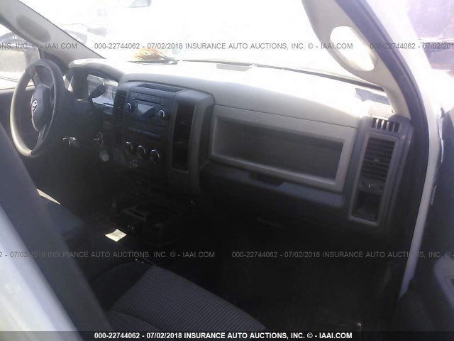 3C6TD4HT2CG207696 - 2012 DODGE RAM 2500 ST WHITE photo 5