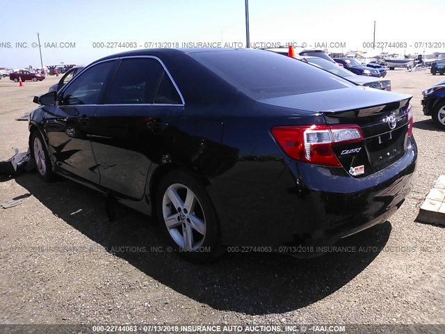 4T1BF1FKXEU747705 - 2014 TOYOTA CAMRY L/SE/LE/XLE 黑色 照片 3