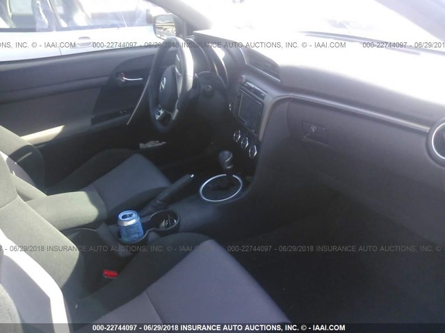 JTKJF5C7XGJ020794 - 2016 TOYOTA SCION TC 灰色 照片 5