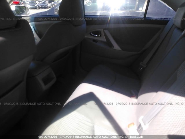 4T1BF3EKXBU680192 - 2011 TOYOTA CAMRY SE/LE/XLE WHITE photo 8