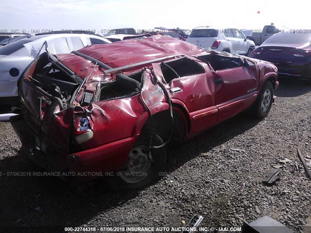 1GNDT13X03K120551 - 2003 CHEVROLET BLAZER RED photo 4