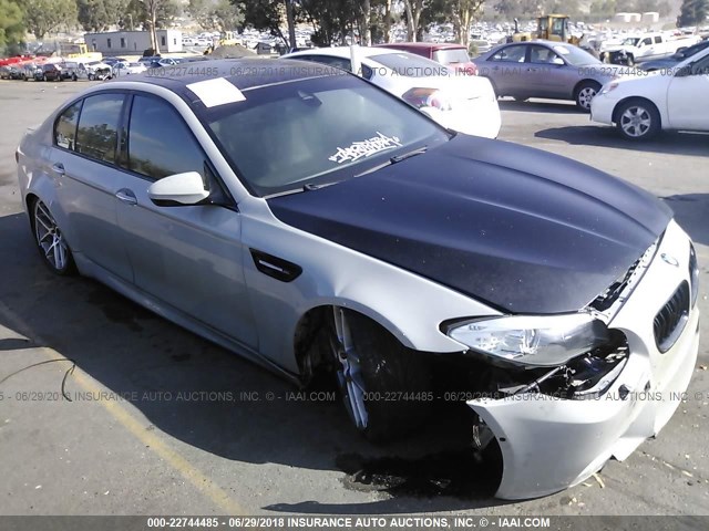 WBSFV9C52ED592937 - 2014 BMW M5 GRAY photo 1