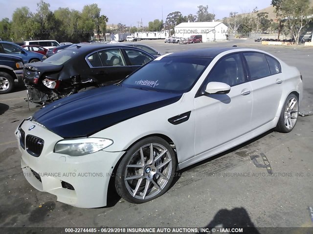 WBSFV9C52ED592937 - 2014 BMW M5 GRAY photo 2