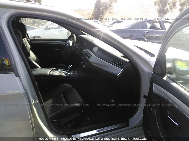 WBSFV9C52ED592937 - 2014 BMW M5 GRAY photo 5
