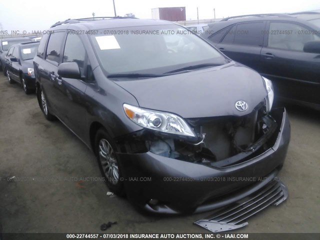 5TDYK3DC4FS611545 - 2015 TOYOTA SIENNA XLE/LIMITED GRAY photo 1