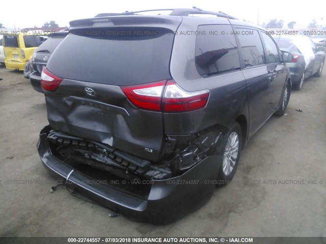 5TDYK3DC4FS611545 - 2015 TOYOTA SIENNA XLE/LIMITED GRAY photo 4