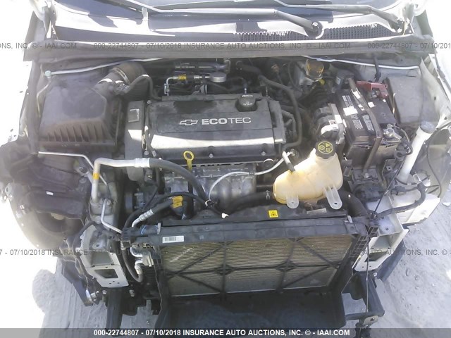 1G1JA6SH0F4186852 - 2015 CHEVROLET SONIC LS WHITE photo 10