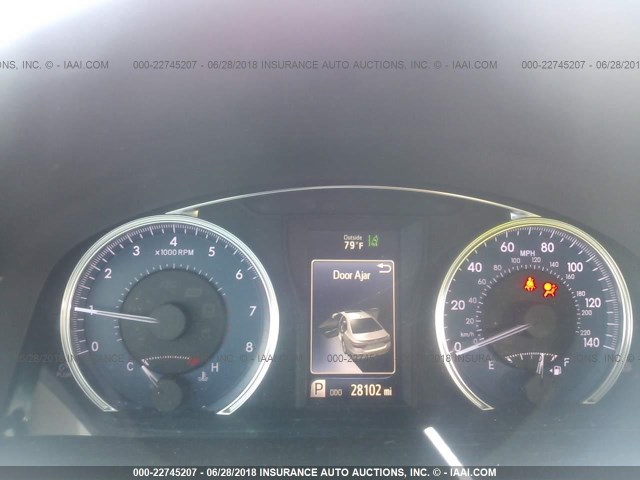 4T1BF1FK3HU639785 - 2017 TOYOTA CAMRY LE/XLE/SE/XSE 银色 照片 7