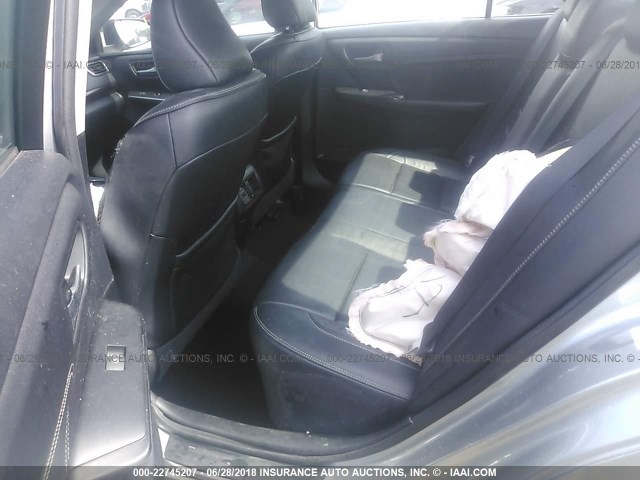 4T1BF1FK3HU639785 - 2017 TOYOTA CAMRY LE/XLE/SE/XSE 银色 照片 8