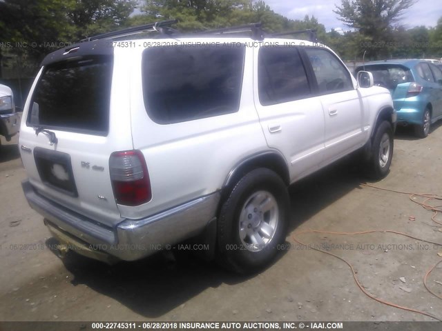 JT3HN86R0Y0284867 - 2000 TOYOTA 4RUNNER SR5 WHITE photo 4