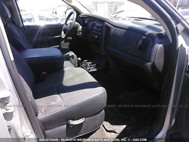 1D7HU18D65J538133 - 2005 DODGE RAM 1500 ST/SLT 银色 照片 5