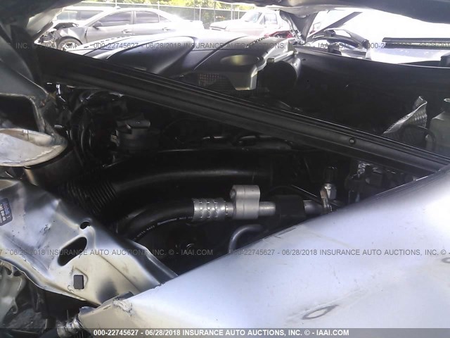 1C3AN69L54X001555 - 2004 CHRYSLER CROSSFIRE LIMITED SILVER photo 10