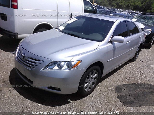 4T1BE46K39U896077 - 2009 TOYOTA CAMRY SE/LE/XLE SILVER photo 2