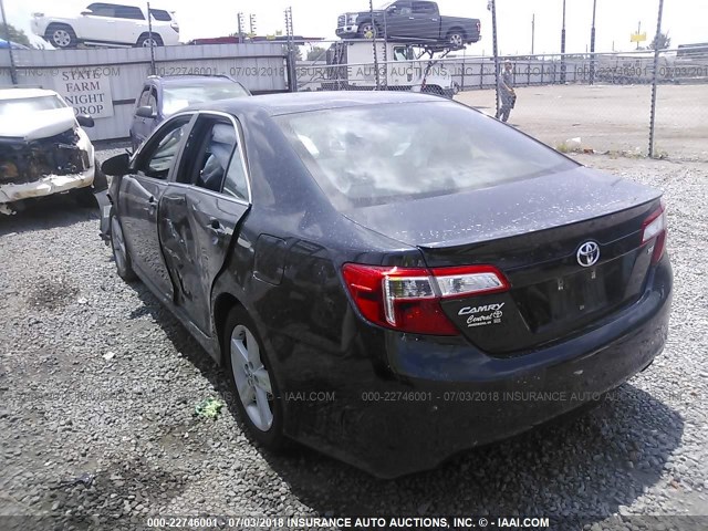 4T1BF1FK5DU699819 - 2013 TOYOTA CAMRY L/SE/LE/XLE BLACK photo 3