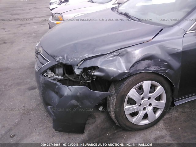 4T1BF3EK6BU608678 - 2011 TOYOTA CAMRY SE/LE/XLE GRAY photo 6