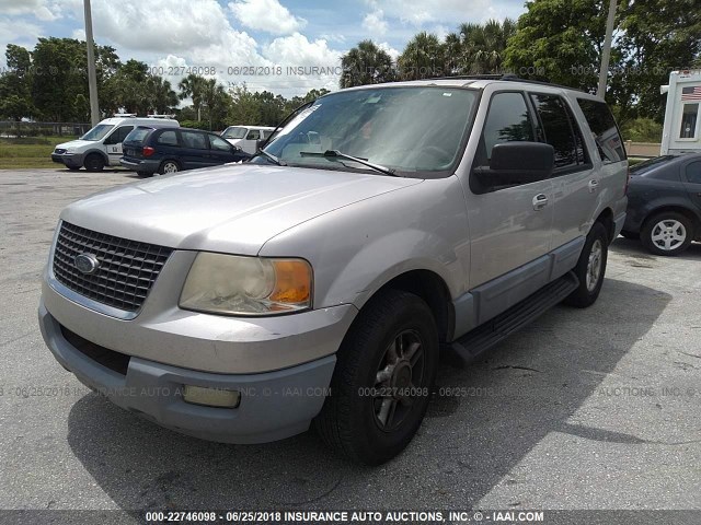 1FMRU15WX3LB72596 - 2003 FORD EXPEDITION XLT SILVER photo 2