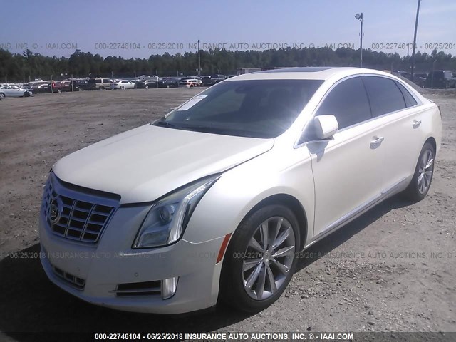 2G61P5S36D9210296 - 2013 CADILLAC XTS LUXURY COLLECTION WHITE photo 2