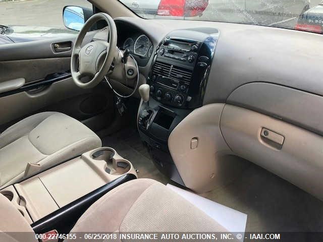 5TDZA23C54S024335 - 2004 TOYOTA SIENNA CE/LE BEIGE photo 5