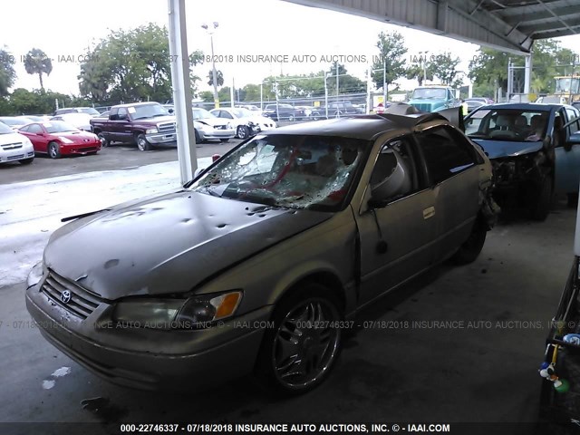 4T1BG22K5VU806930 - 1997 TOYOTA CAMRY CE/LE/XLE 棕色 照片 2
