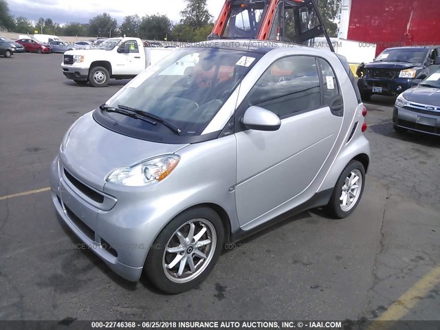 WMEEJ31X78K158255 - 2008 SMART FORTWO PURE/PASSION SILVER photo 2
