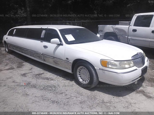 1L1FM81W81Y679273 - 2001 LINCOLN TOWN CAR EXECUTIVE WHITE photo 1