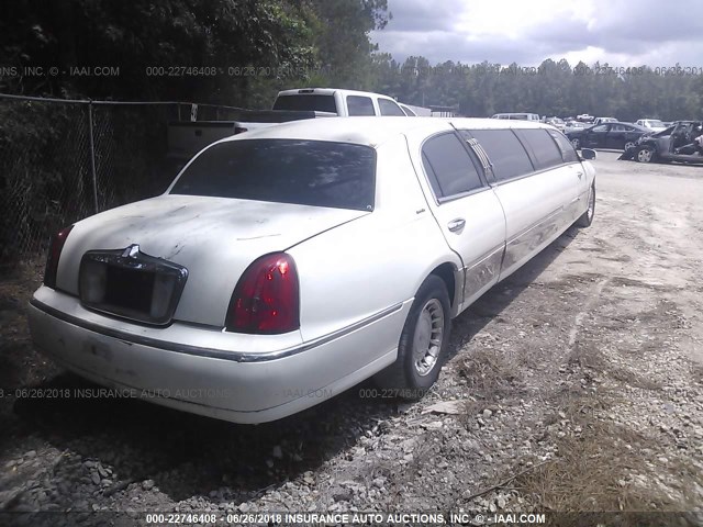 1L1FM81W81Y679273 - 2001 LINCOLN TOWN CAR EXECUTIVE WHITE photo 4