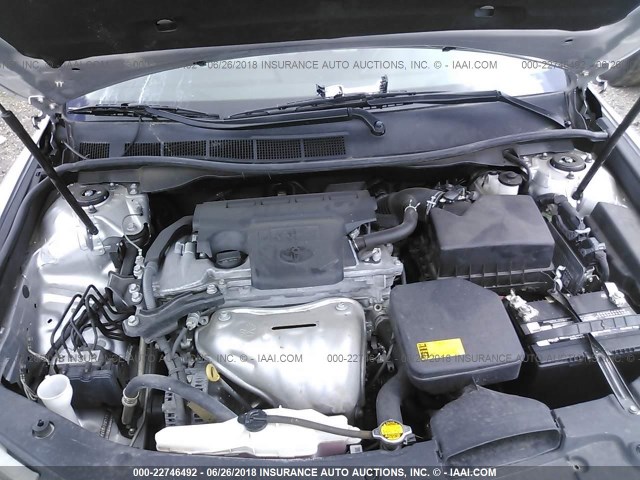 4T1BF1FK6EU384657 - 2014 TOYOTA CAMRY L/SE/LE/XLE 银色 照片 10