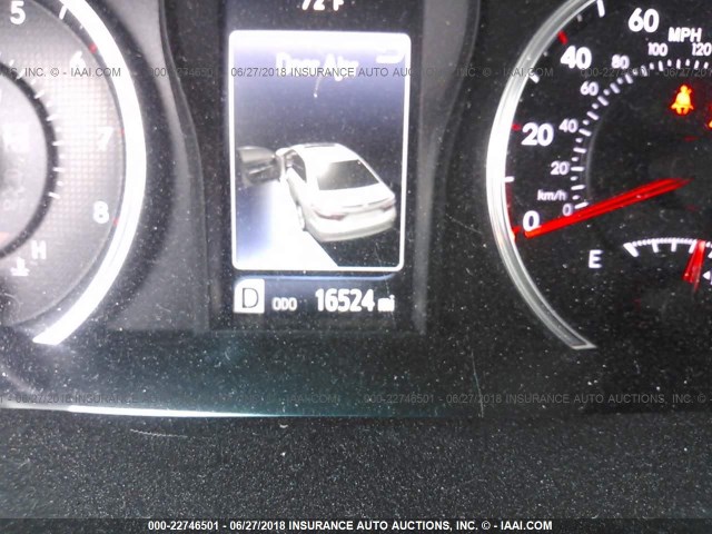 4T1BF1FK8HU299825 - 2017 TOYOTA CAMRY LE/XLE/SE/XSE 白色 照片 7