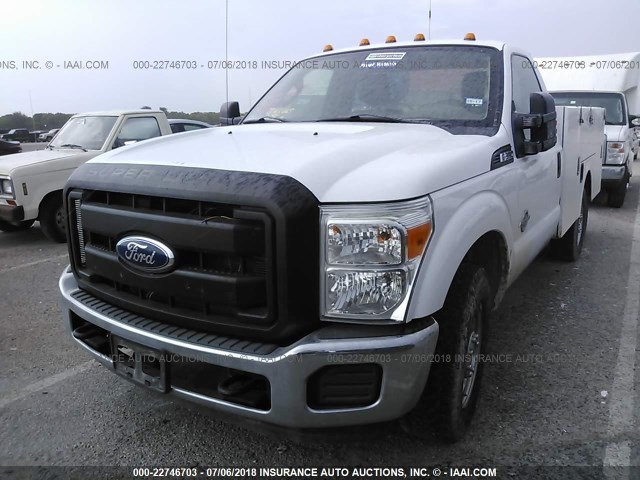 1FDBF3ET3CEA58487 - 2012 FORD F350 SUPER DUTY WHITE photo 2