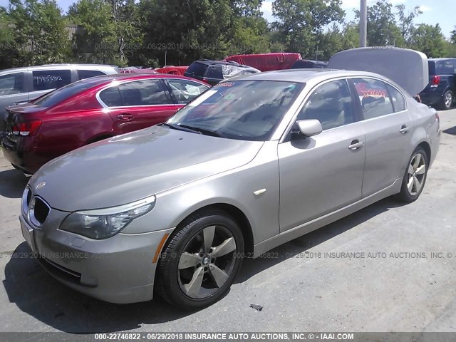 WBANV13598CZ58579 - 2008 BMW 528 XI BEIGE photo 2