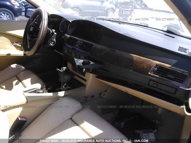 WBANB33554B109134 - 2004 BMW 545 I WHITE photo 5