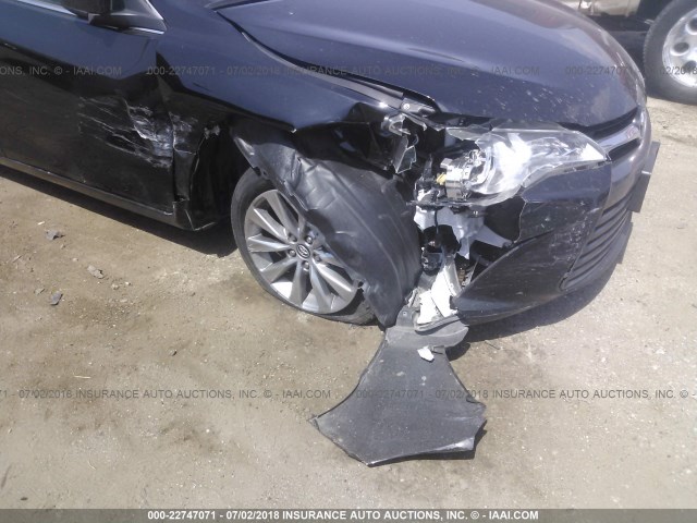 4T1BF1FK0HU642725 - 2017 TOYOTA CAMRY LE/XLE/SE/XSE BLACK photo 6