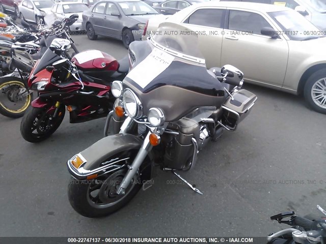 1HD1FCW154Y628050 - 2004 HARLEY-DAVIDSON FLHTCUI GOLD photo 2