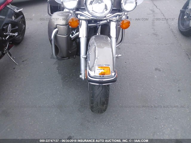 1HD1FCW154Y628050 - 2004 HARLEY-DAVIDSON FLHTCUI GOLD photo 5