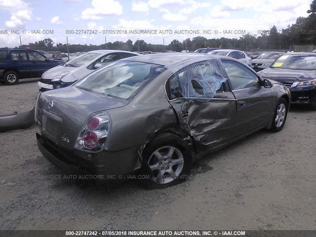 1N4AL11D95C234166 - 2005 NISSAN ALTIMA S/SL GRAY photo 4