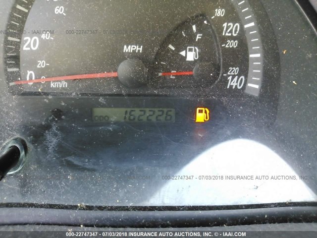 JTDBE32K120041752 - 2002 TOYOTA CAMRY LE/XLE/SE 银色 照片 7