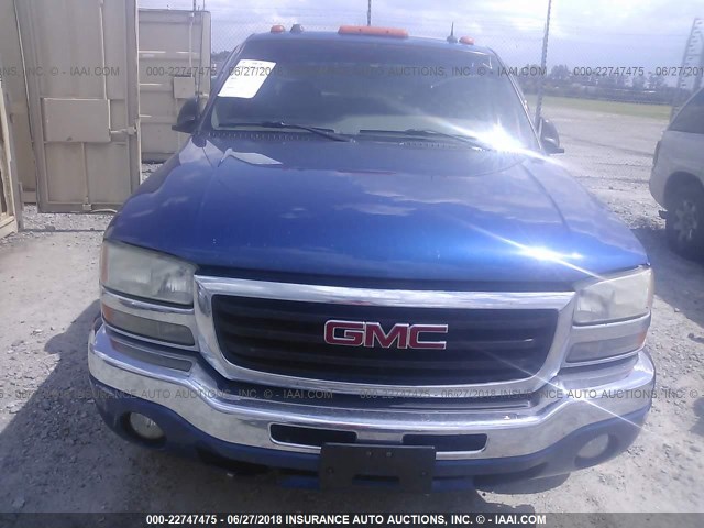 1GTGK23U14F135848 - 2004 GMC SIERRA BLUE photo 6