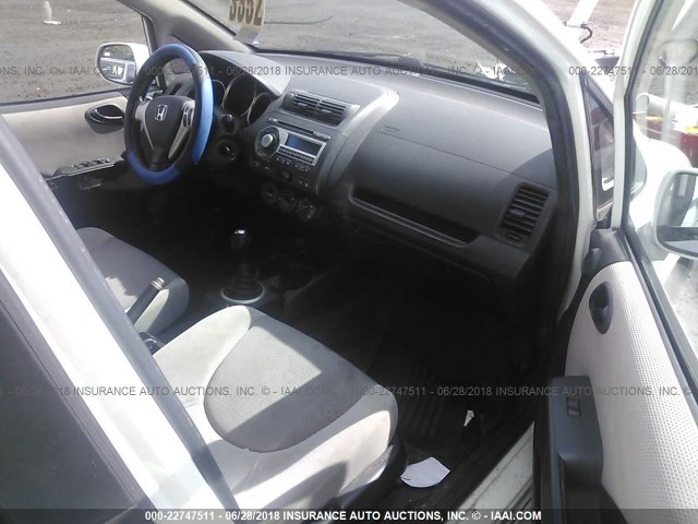 JHMGD37697S059981 - 2007 HONDA FIT S 白色 照片 5