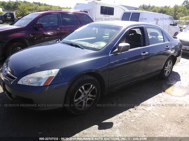 1HGCM56377A024981 - 2007 HONDA ACCORD SE GRAY photo 2