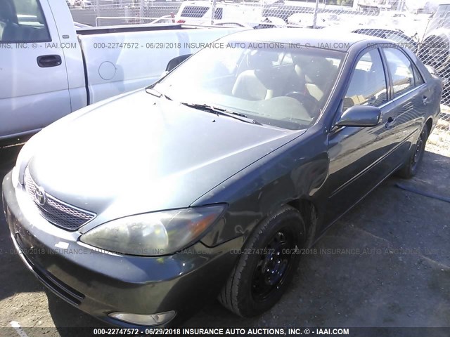 JTDBE32K020017801 - 2002 TOYOTA CAMRY LE/XLE/SE Yaşıl foto 2