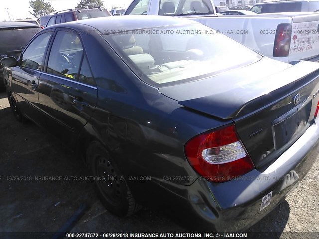 JTDBE32K020017801 - 2002 TOYOTA CAMRY LE/XLE/SE Yaşıl foto 3