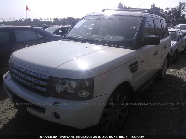 SALSH23456A980851 - 2006 LAND ROVER RANGE ROVER SPORT SUPERCHARGED WHITE photo 2