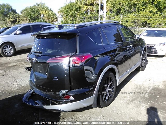 JTMJFREV7GD177529 - 2016 TOYOTA RAV4 SE BLACK photo 4