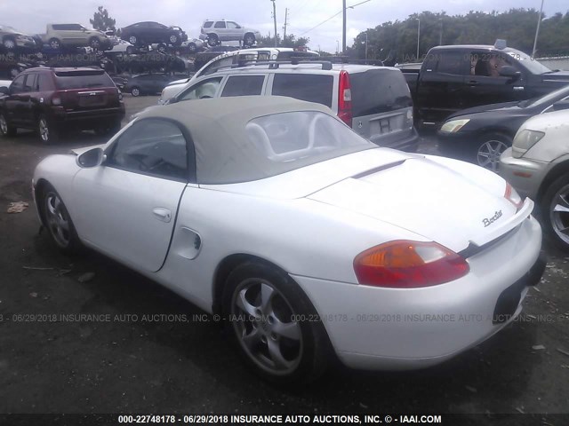 WP0CA29872S620172 - 2002 PORSCHE BOXSTER WHITE photo 3