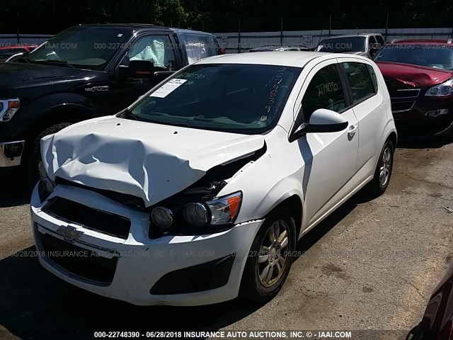 1G1JA6SH9C4138326 - 2012 CHEVROLET SONIC LS 白色 照片 2