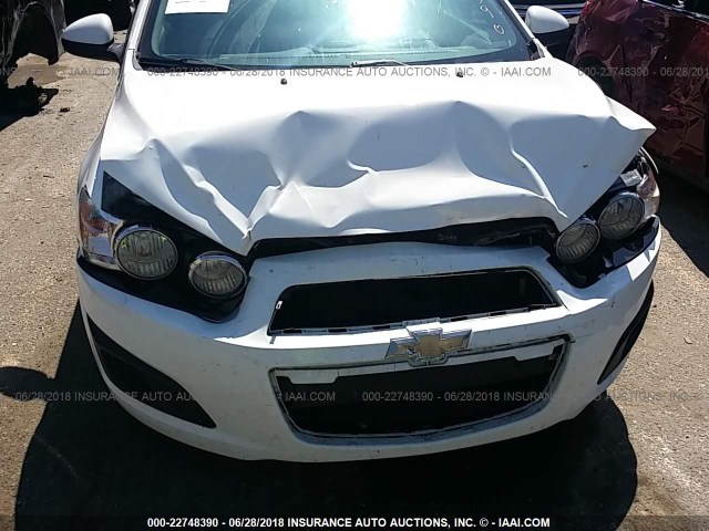 1G1JA6SH9C4138326 - 2012 CHEVROLET SONIC LS 白色 照片 6