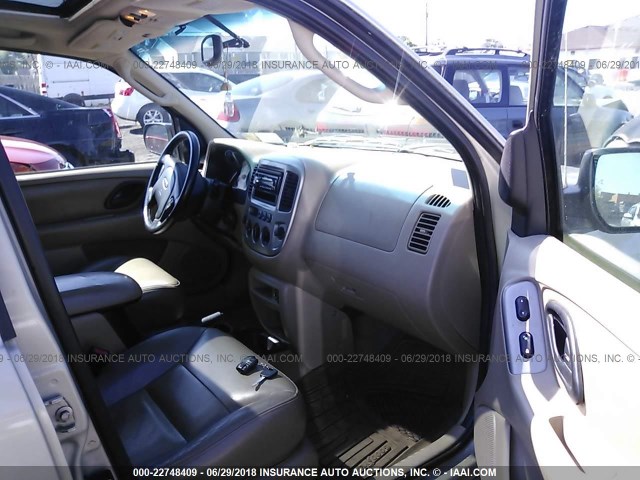 1FMCU94163KC98731 - 2003 FORD ESCAPE LIMITED TAN photo 5