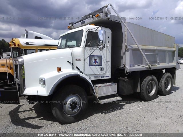 1FVHAEAN24DM88409 - 2004 FREIGHTLINER FLD112  Unknown photo 2