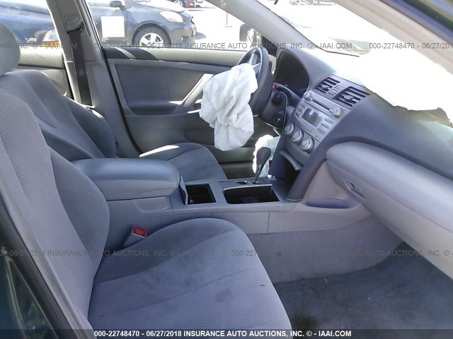 4T1BF3EK3BU623820 - 2011 TOYOTA CAMRY SE/LE/XLE GREEN photo 5