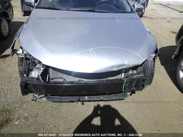 4T1BF1FK6GU215645 - 2016 TOYOTA CAMRY LE/XLE/SE/XSE SILVER photo 6